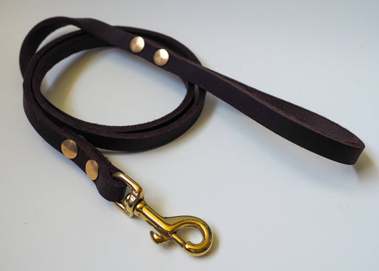 Führleine mit Handschlaufe aus einfarbigem Leder – hochwertig & handgemacht